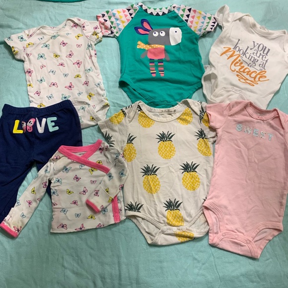 Baby Girl 6 months lot ~ 20 pieces - Picture 2 of 5